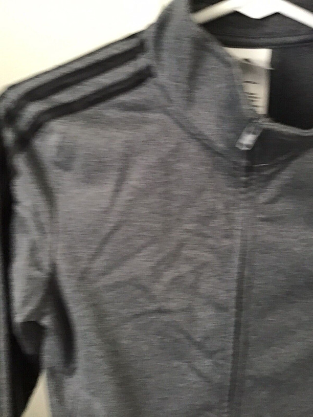 Veste Adidas dans Enfants et jeunesse  à Longueuil/Rive Sud - Image 3