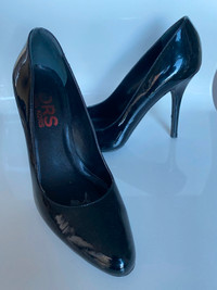 Michael Kors Black Patent Heels - 6M