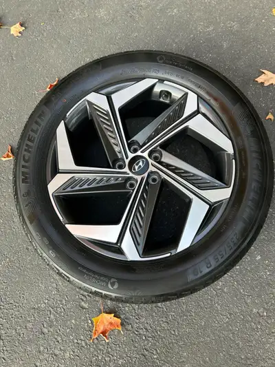 Four 4 new tires and rims Michelin all season tires 235/55R19 on New Hyundai Alloy Rims for Hyundai...