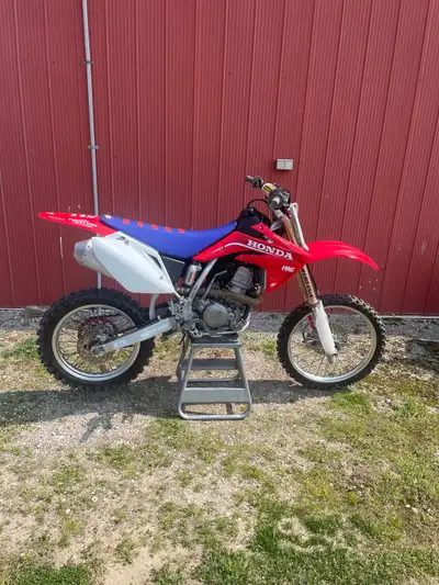 2022 Honda 150r runs good rekluse clutch comes with ownership 5200 no trades if interested text 5196...