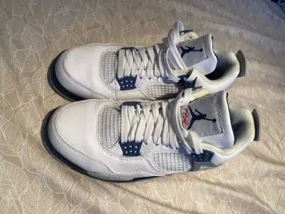 Air Jordan 4 Retro “Midnight Navy”, View more