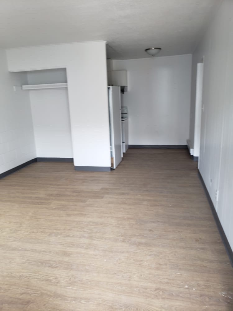 ONE BEDROOM ONE BATH ALL UTILITIES INCLUSIVE Long Term Rentals