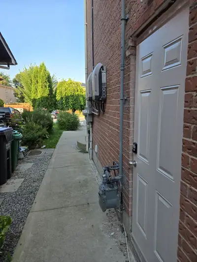 Beautiful LEGAL 2 Bedroom BASEMENT with Separate Entrance