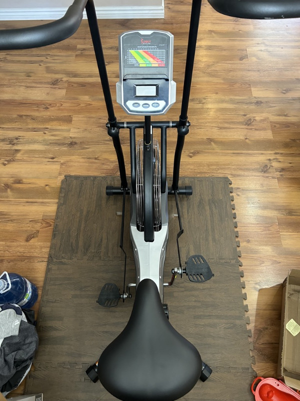 Sunny Health & Fitness Zephyr Air Bike, Fan Exercise Bike in Exercise Equipment in Kitchener / Waterloo - Image 3