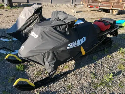 Sled has 1852 miles on it. Don’t use it very much to busy with kids in sports. Has a few cracks in p...