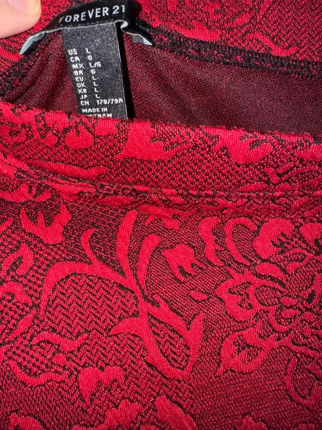 skirts and pants in Women's - Bottoms in City of Toronto - Image 8