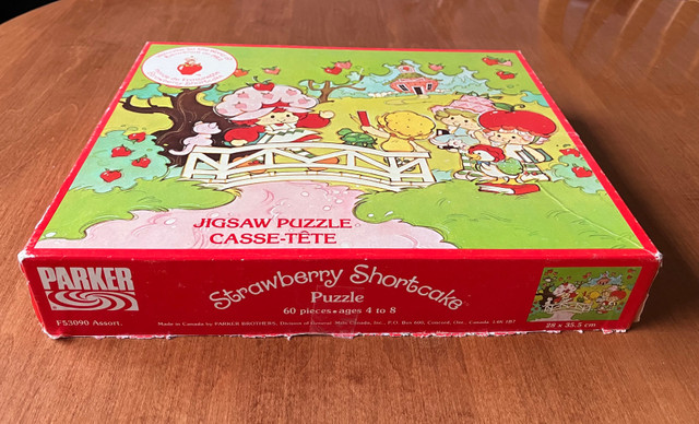 Vintage 60-Piece Strawberry Shortcake Puzzle by Parker from 1981 dans Jouets et jeux  à Ville de Montréal - Image 4