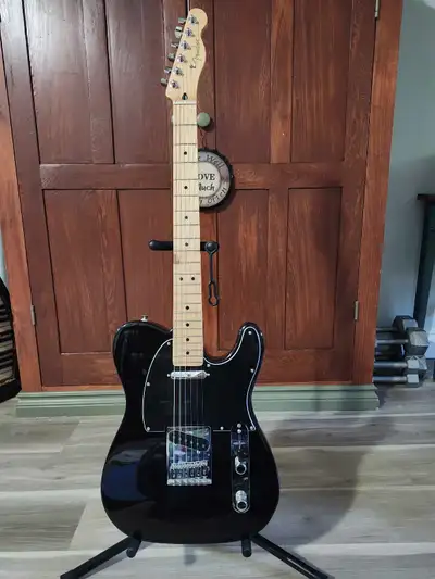 2021 Fender Player Telecaster. Great shape, neck looks straight, no fret wear, but needs a setup.