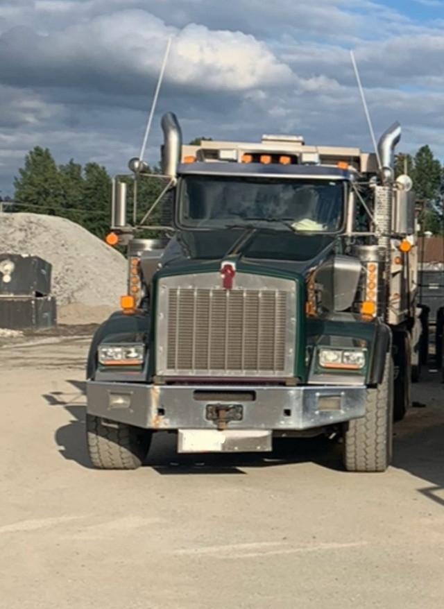 Dump Truck For Sale  in Heavy Trucks in Delta/Surrey/Langley - Image 2