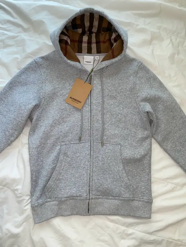 Burberry Mens Hoodie New w Tags in Men's in City of Toronto - Image 3