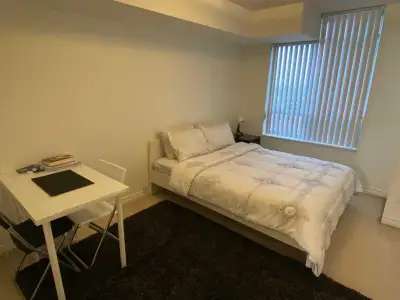 room with parking for rent