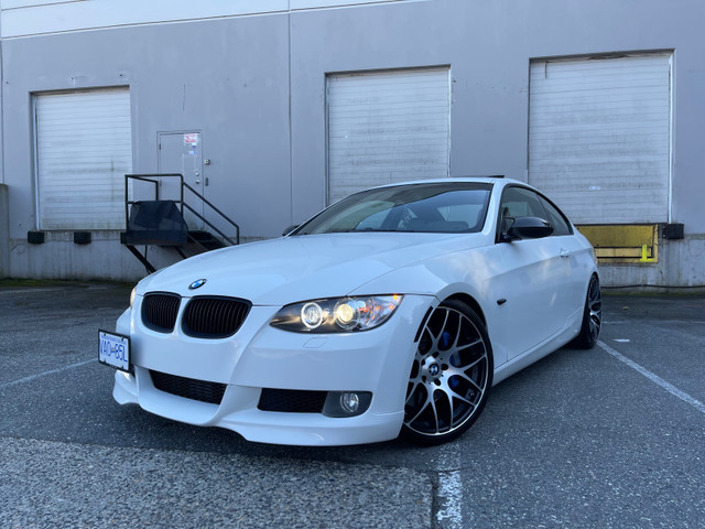 2009 bmw 3 series 335i in Cars & Trucks in Vancouver - Image 2