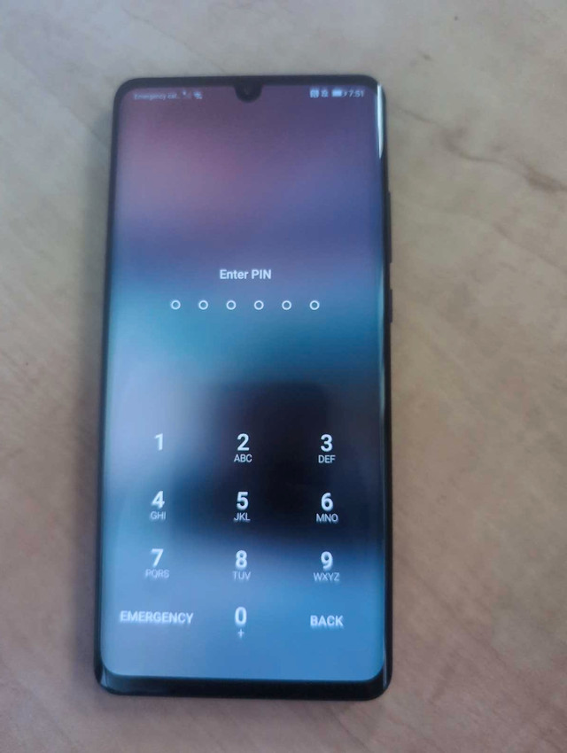 Huawei P30 Pro in Cell Phones in Kawartha Lakes - Image 2