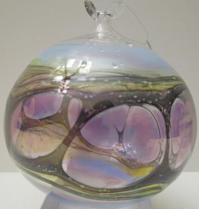 2 LOCAL ARTISAN BLOWN CLEAR GLASS HANGING BUBBLES in Arts & Collectibles in Hamilton - Image 3