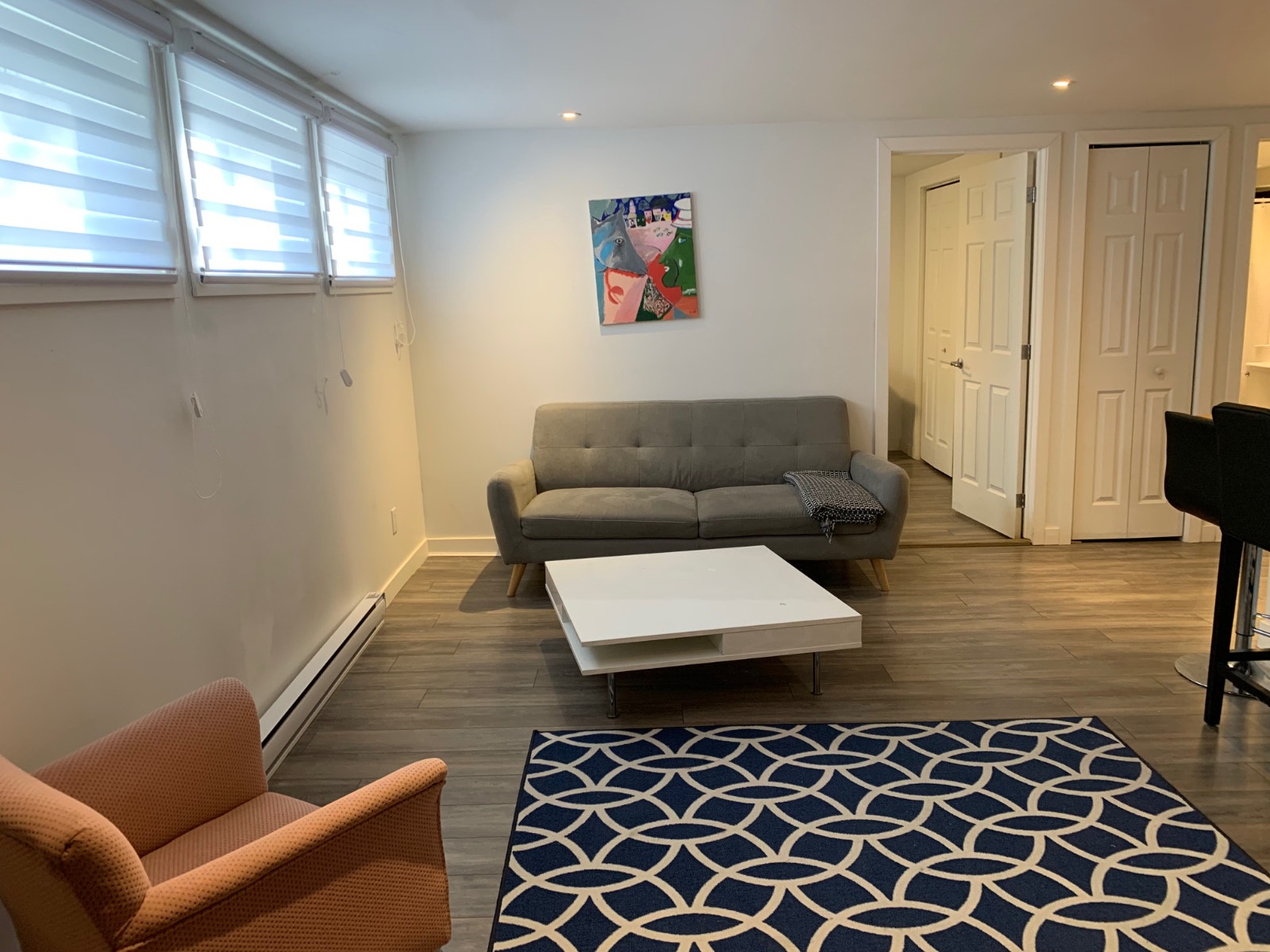 JOLIE 2CH MEUBLÉ FURNISHED NEAR METRO/UDM/POLY/HEC  ENSOLEILLE — photo 2