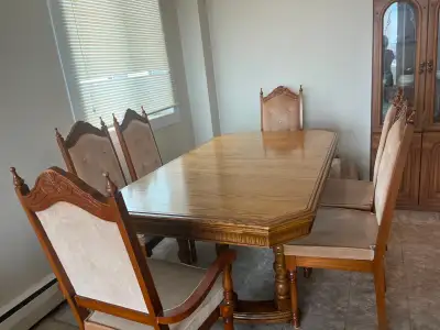Extendable Dining Table with Chairs – $250 (Good Condition), View more
