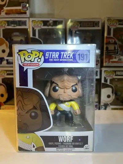 Klingon with some box damage Vaulted Funko Pop TNG