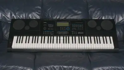 Casio WK 6600 76 Key Synth Arranger Piano in Great Condition!!, View more