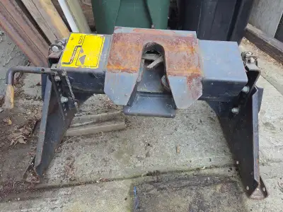 Hitch with rails for sale.