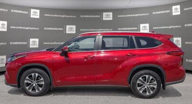 Toyota Highlander 2024 Red / Black Trim for sale, low kms!! in Cars & Trucks in Mississauga / Peel Region - Image 2