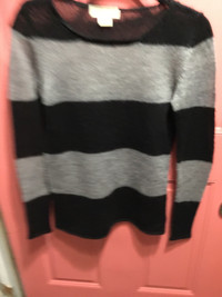 MICHAEL KORS KNIT SWEATER SIZE XS