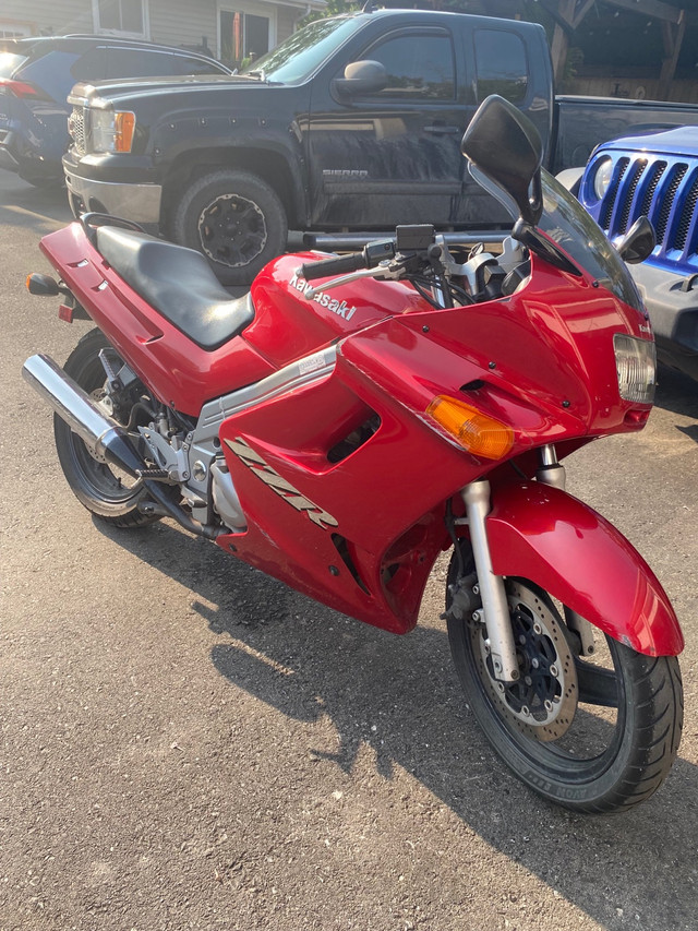 2004 Kawasaki zzr250 | Sport Bikes | St. Catharines | Kijiji