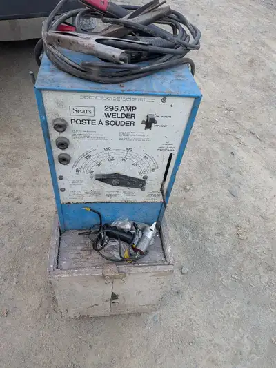 Older stick welder come with lots of rods and a spot welding tool great for body panels etc.. has 10...