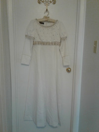 Beautiful Custom Vintage Small Wedding Dress