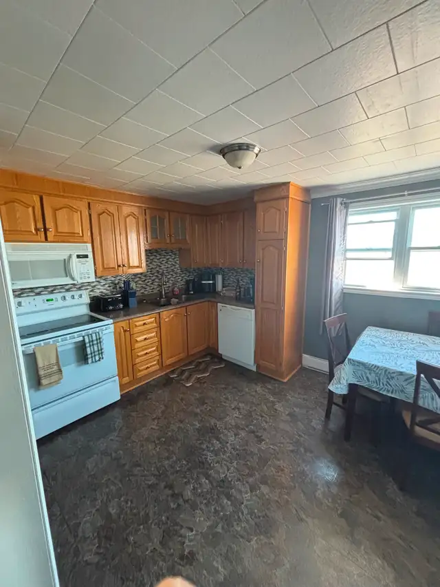 Home for Sale in Newfoundland63782654920963124