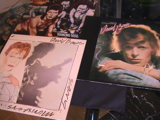 DAVID BOWIE Vinyl LP Sales (Mint condition from the 70s)! in Other in City of Toronto