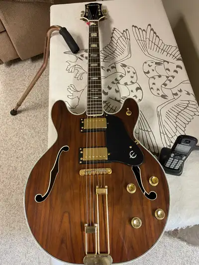 Epiphone Ea-255 electric guitar sn#366370 walnut finish excellent condition no defects playability n...