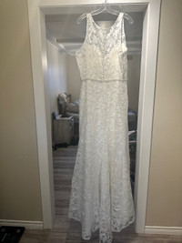 Brand new size 24 wedding dress 