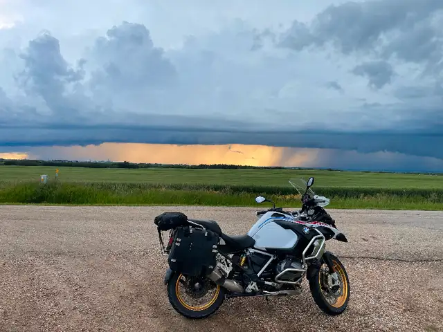 BMW 1250 GS adventure in Touring in Strathcona County - Image 2