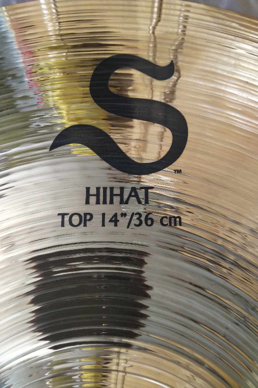 NEW Hi Hat Top Zildjian Cymbal , Located in Shediac < in Drums & Percussion in Moncton - Image 3