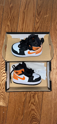 Paire de Nike Jordan 1 pour bébé / nouveau Né 
