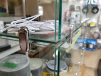 Glass and Binning connectors for Glass display shelving