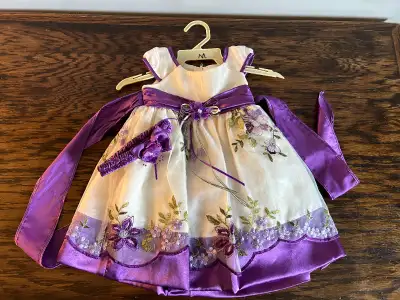 -Asking $35 -Was bought for my daughter 10 years ago & she never wore it, has been in my closet sinc...