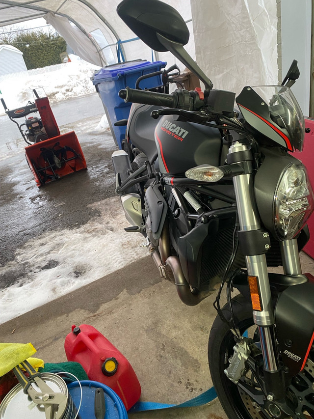 Ducati Monster 821 Black Steath 2019 dans Routières sportives  à Laurentides - Image 3