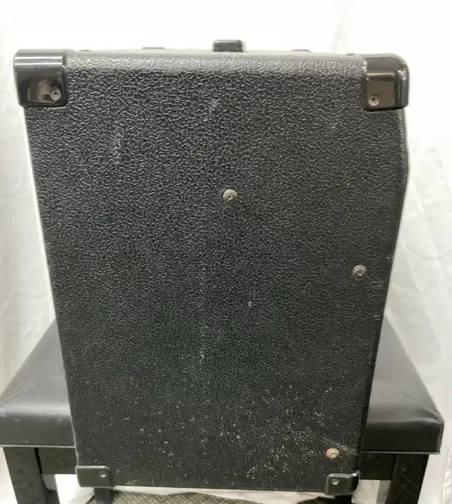 TECAMP TEC80GW 2 CHANNEL GUITAR  AMP in Amps & Pedals in North Bay - Image 7