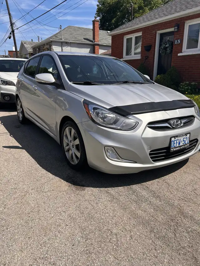 Hyundai Accent542978556381767681