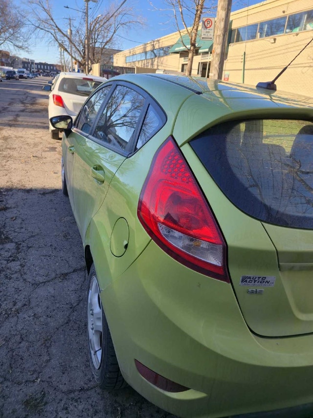 Belle Ford Fiesta 2012 auto 230k AC tt électriques sièges chauff — photo 2