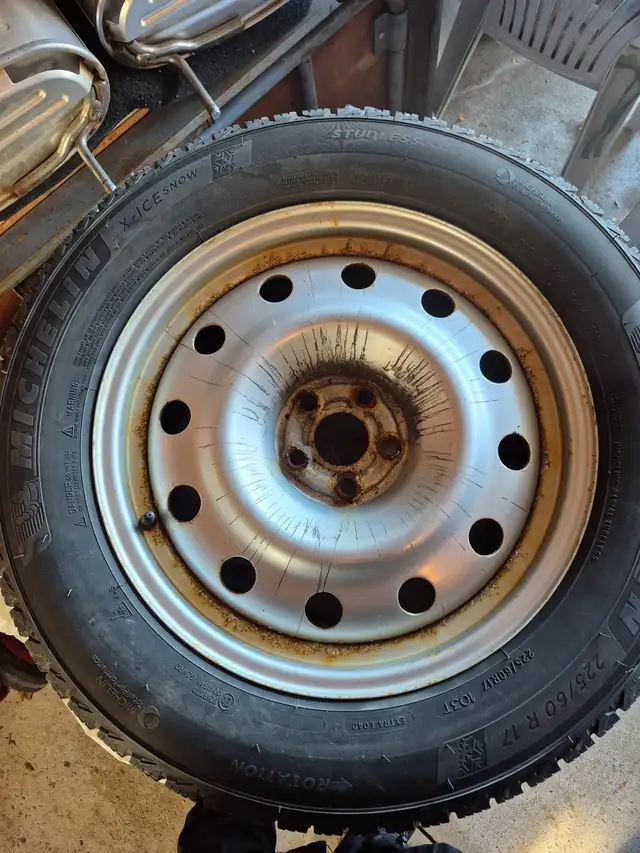 Michelin X Ice 225 / 60 / R17 Set on Rims in Tires & Rims in St. Catharines - Image 2