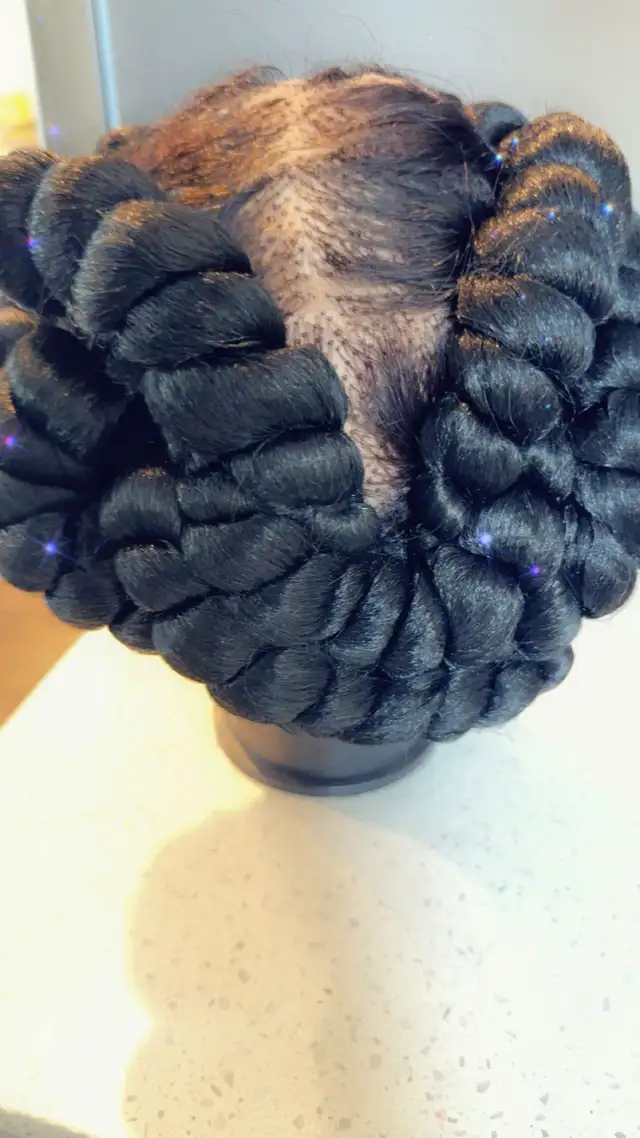 Wigs & crib 65137374979201124