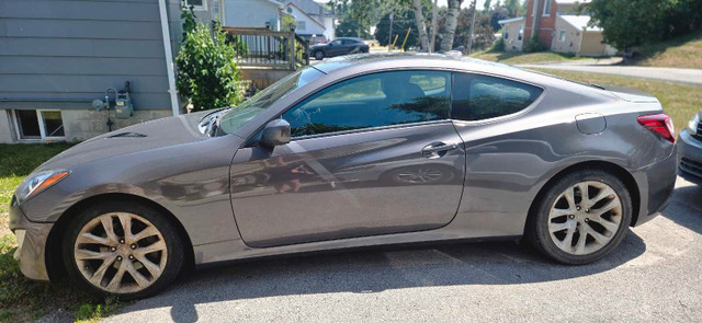 2013 Hyundai Genesis Coupe in Cars & Trucks in Trenton