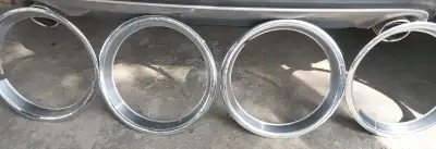 These wheel rings are in great condition with very minor curb rash. A full set of 4, 15" off a 1988...