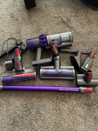 Dyson V10  animal excellent condition