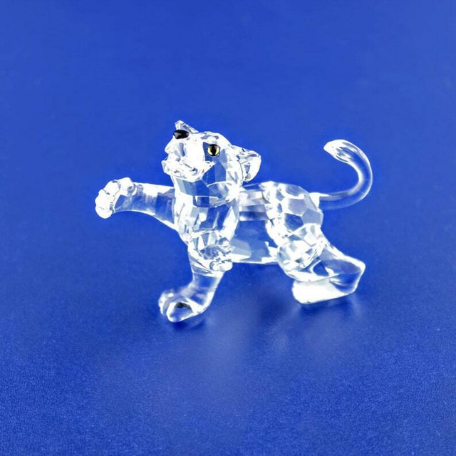 SWAROVSKI CRYSTAL  LION CUB in Arts & Collectibles in Thunder Bay