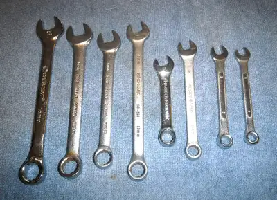 For sale is a Set of Metric Combination Wrenches (8 mm to 15 mm) as shown in the picture. Not all th...