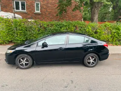 LÉVIS - MTL Bas prix pour vente rapide! Honda Civic LX 2015 Transmission manuelle ️ Très bon état JA...