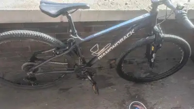 Diamondback Mountain bike, View more